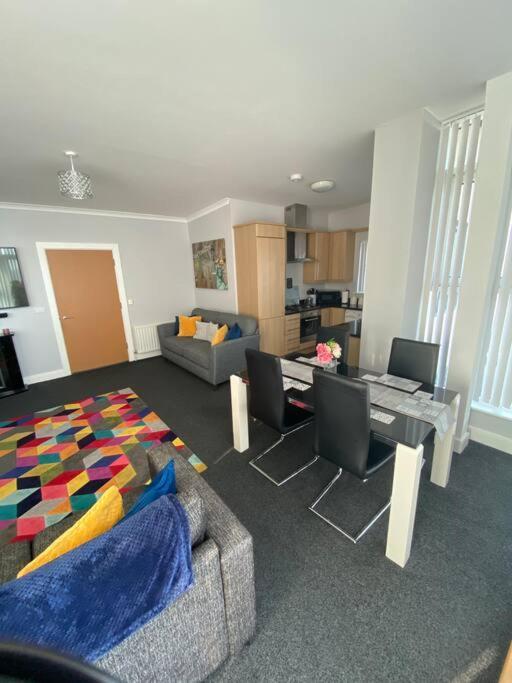 3 Bedroom Penthouse Apartment In 란 외부 사진